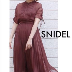 Japanese Brand SNIDEL Pleated Mesh Dress NWT